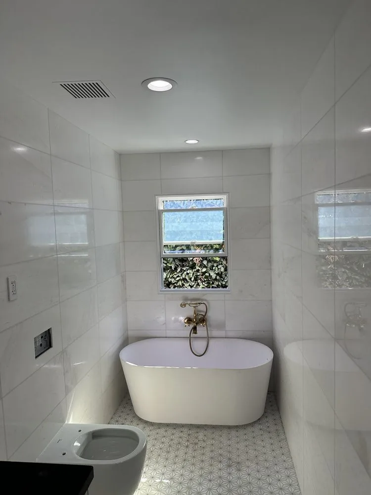 Bathroom: supply line failure — after restoration